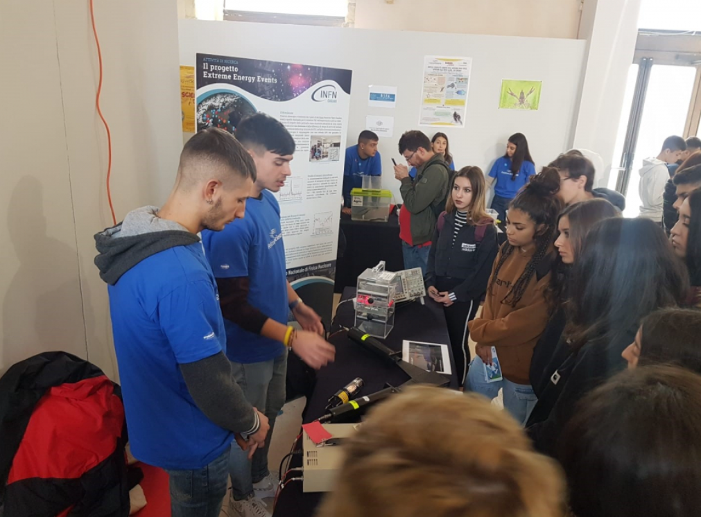 EEE students at the Science Festival of Cagliari